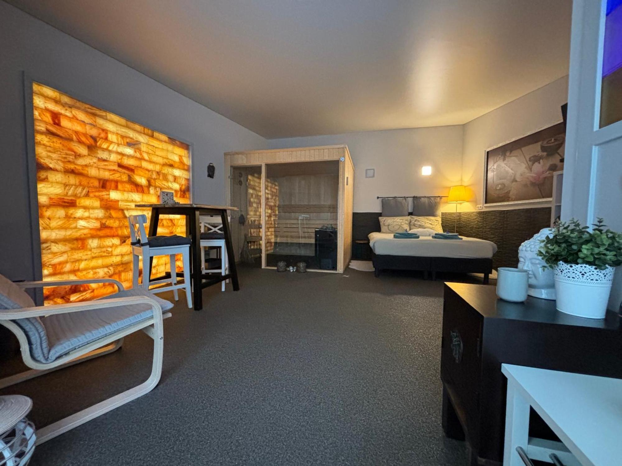 Relax Trois Bornes - De Grenspost Bed & Breakfast Gemmenich Exterior photo